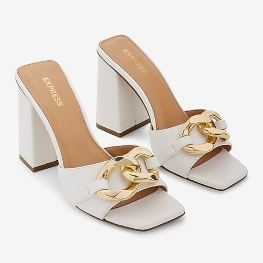 👗👠HOST PICK👗👠
Express Chic White and Gold Block Heeled Mules